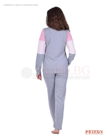 Плътна дамска пижама интерлог с цветни платки и джоб - розово